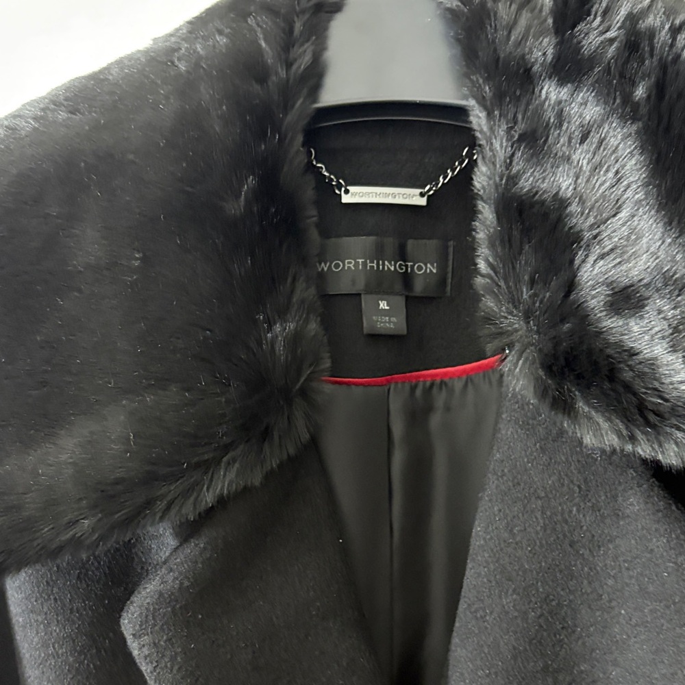 Worthington Elegant Black Trench Coat with Fur Collar - Picture 2 of 10